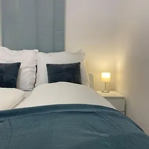 Lux Near Frankfurt! Apartment