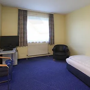 Albatros Airport Hotel