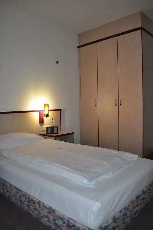 Halbersbacher Airport Hotel Frankfurt Mörfelden-Walldorf