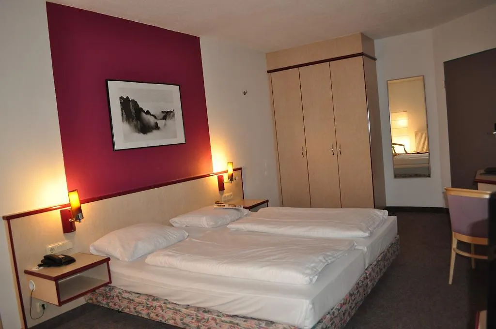 Halbersbacher Airport Hotel Frankfurt Mörfelden-Walldorf